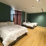 Capital Center Hotel 5*