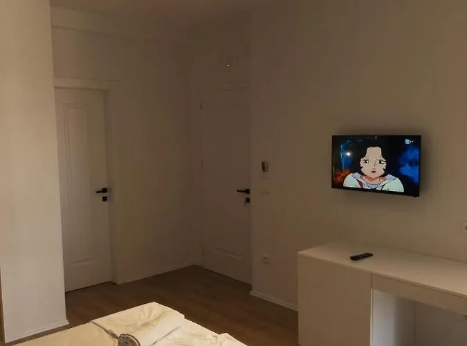 Hotel Capital Center 5*