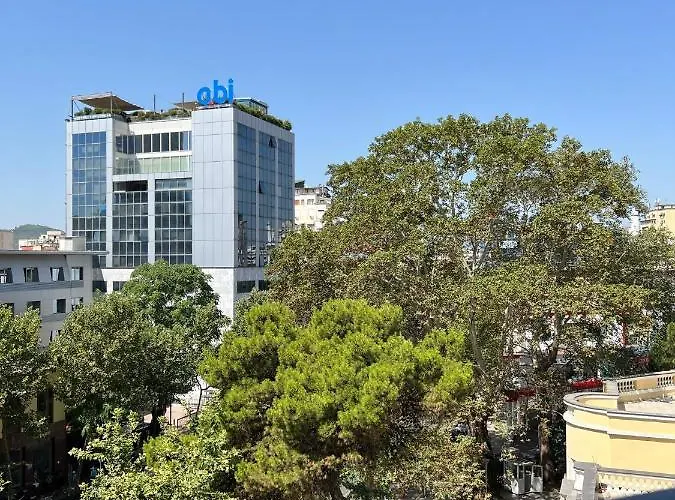 Hotel Capital Center 5*