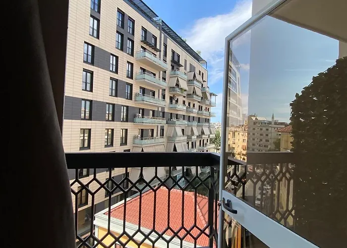 Hotel Capital Center 5*